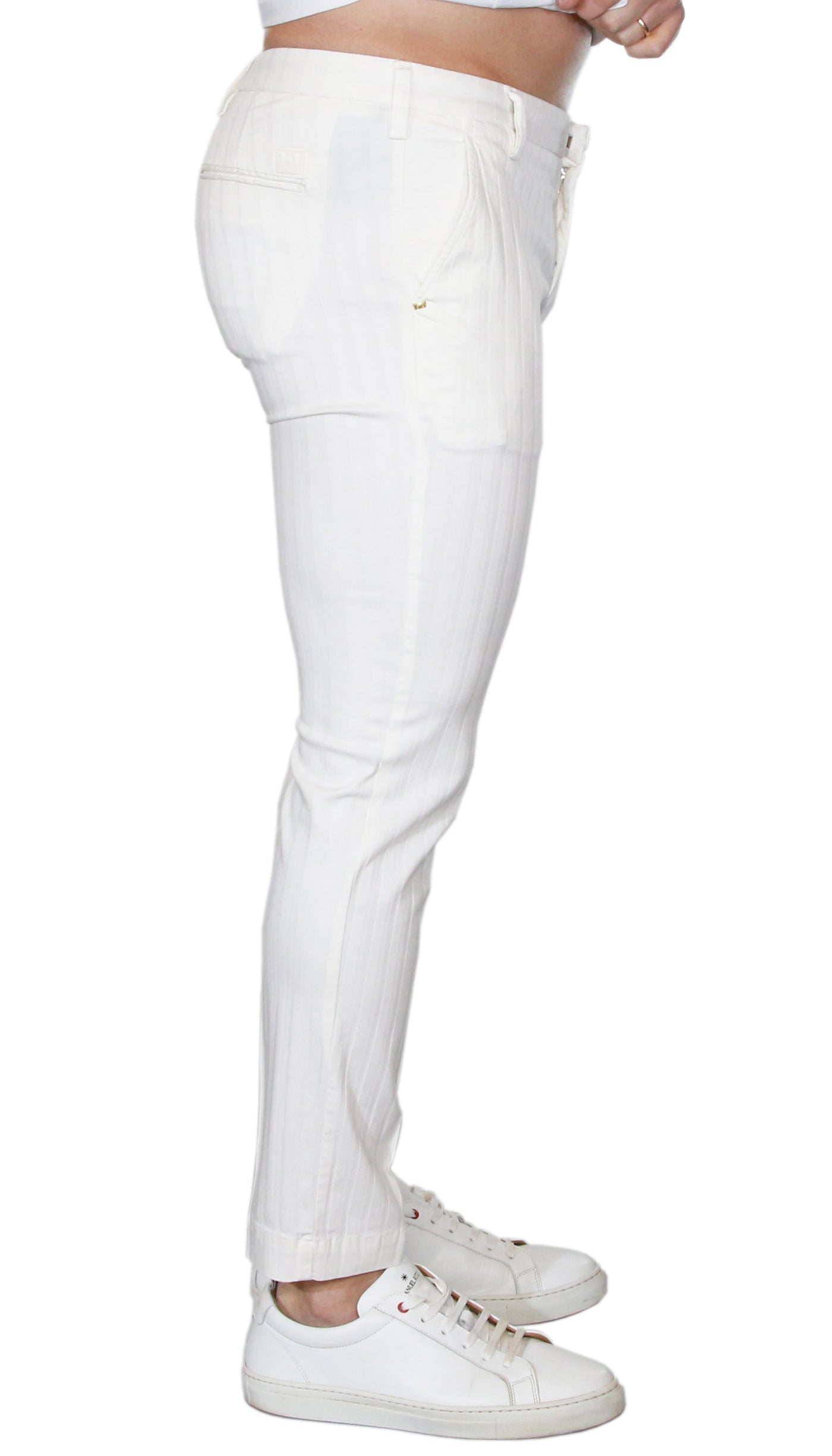 Entre Amis Pantalone corto bianco in cotone motivo rigato.