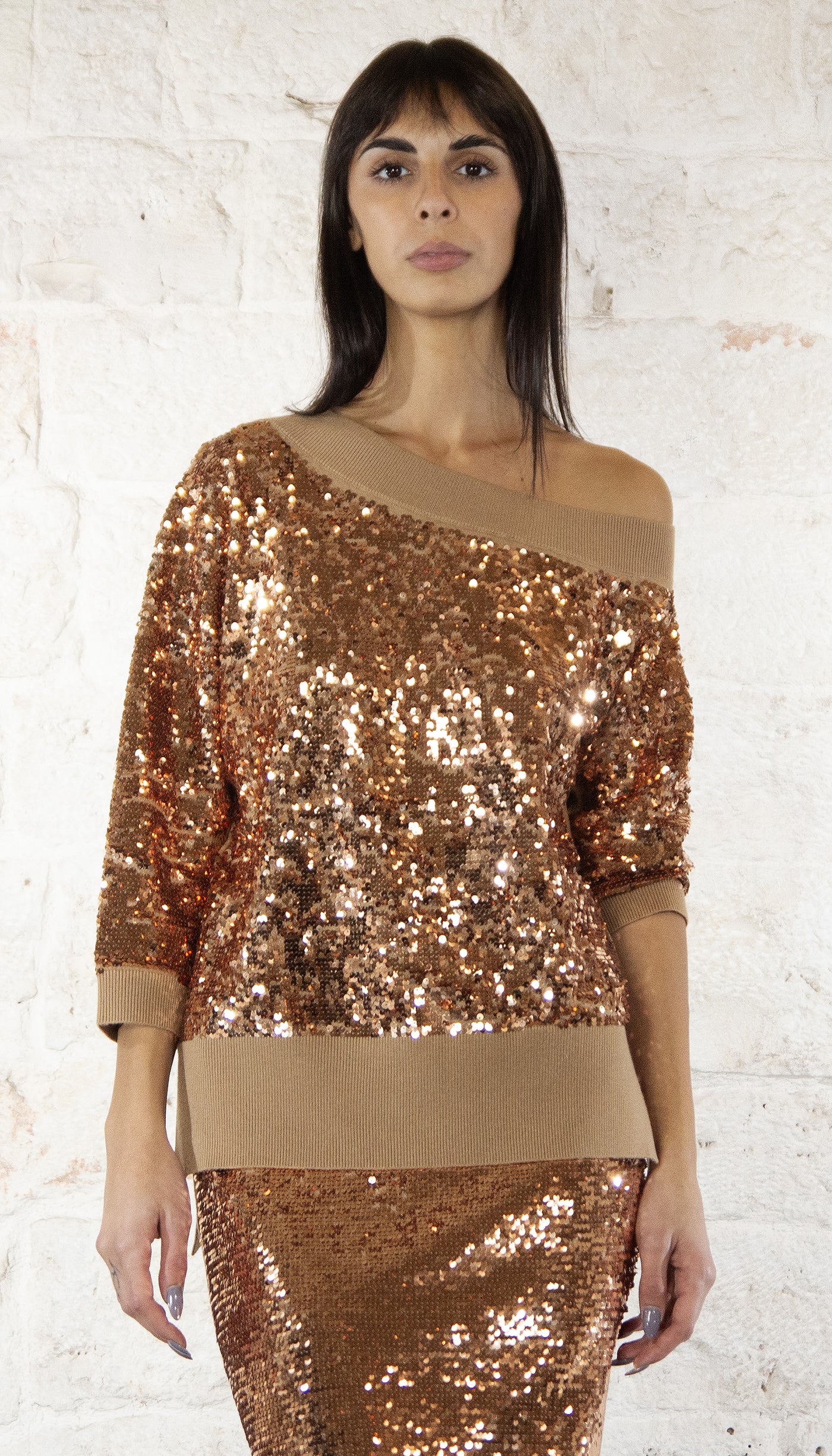 Denny Rose Jeans Maglia marrone con paillettes