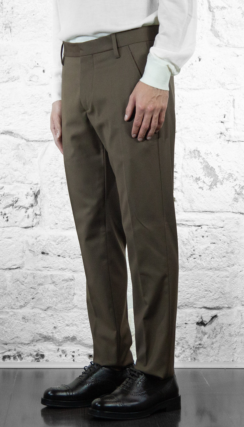 Entre Amis Pantalone in tessuto slim corto A268188/2903 Pantaloni Uomo - Boutique Luisa Trendy