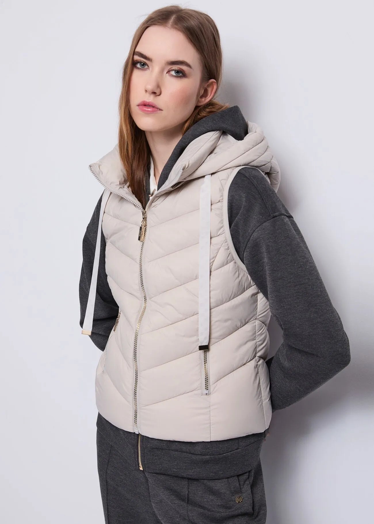 Gaudi Gilet da donna in nylon trapuntato con cappuccio Capispalla Donna - Boutique Luisa Trendy