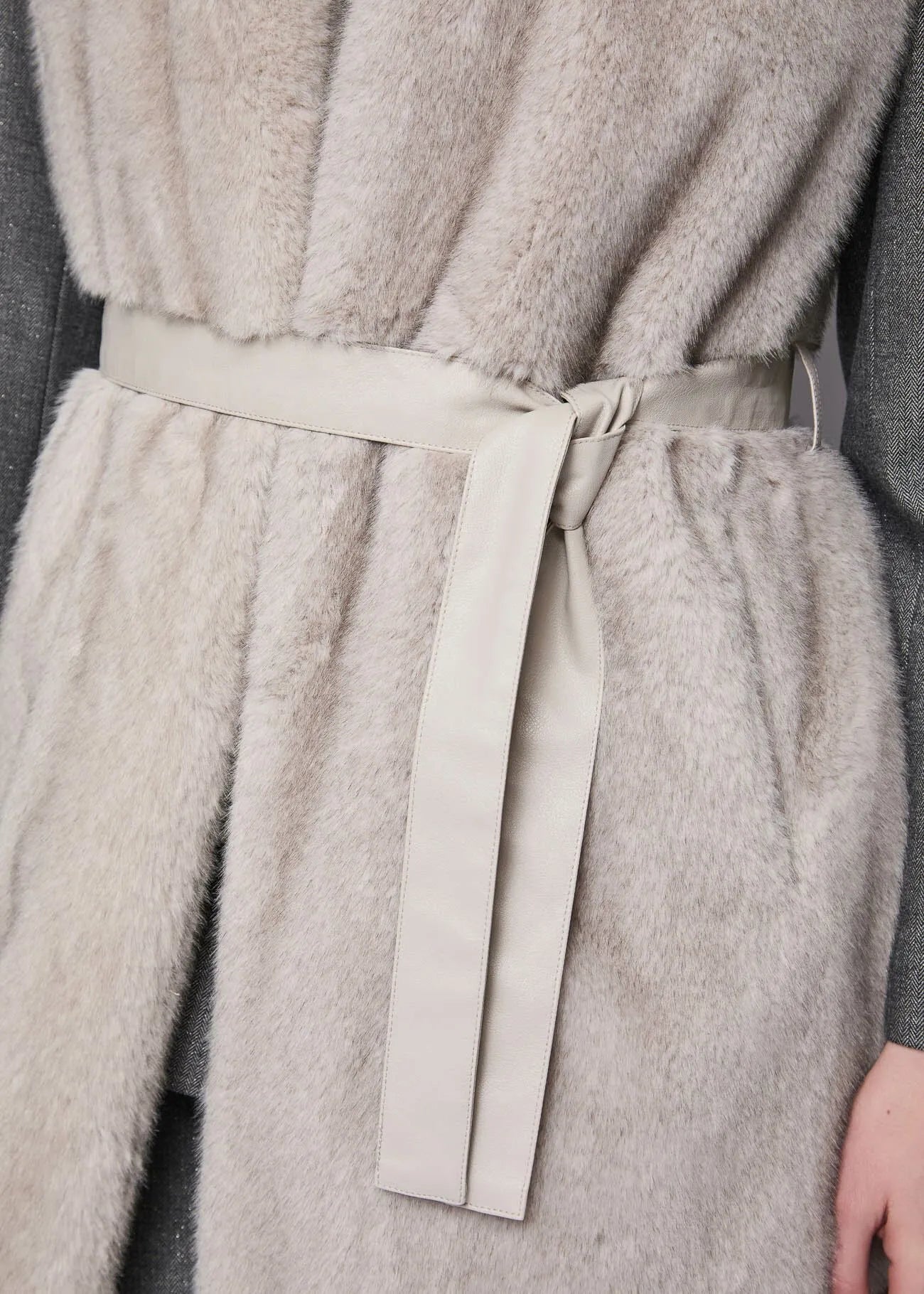 Gaudi Gilet lungo da donna in ecopelliccia con cintura Capispalla Donna - Boutique Luisa Trendy