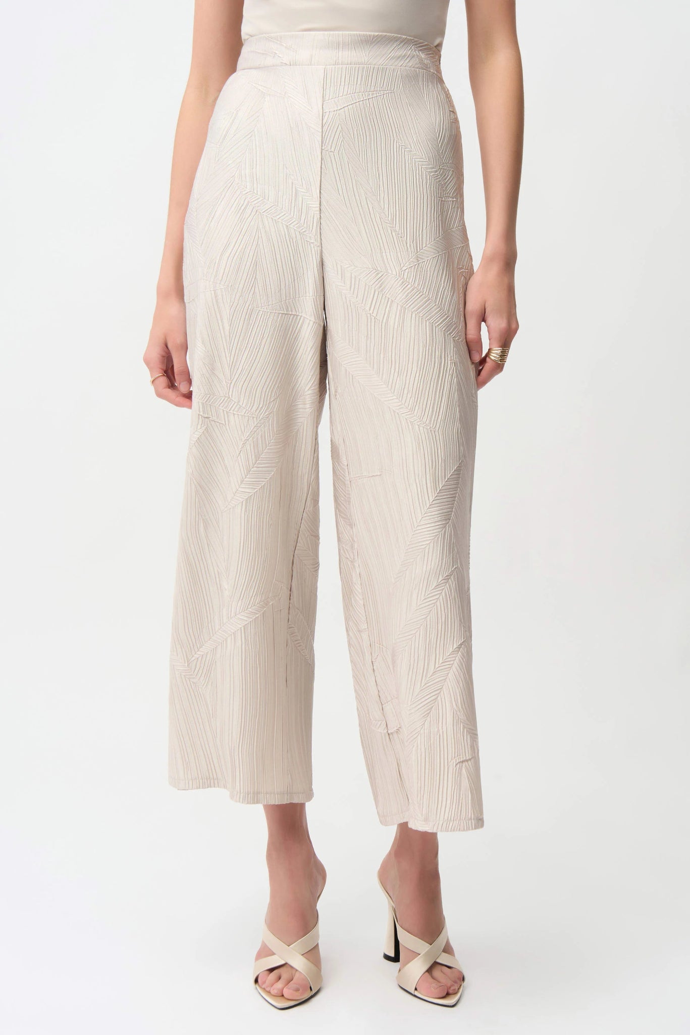 Joseph Ribkoff Pantaloni culotte pull - on in raso plissé Pantalone Donna - Boutique Luisa Trendy