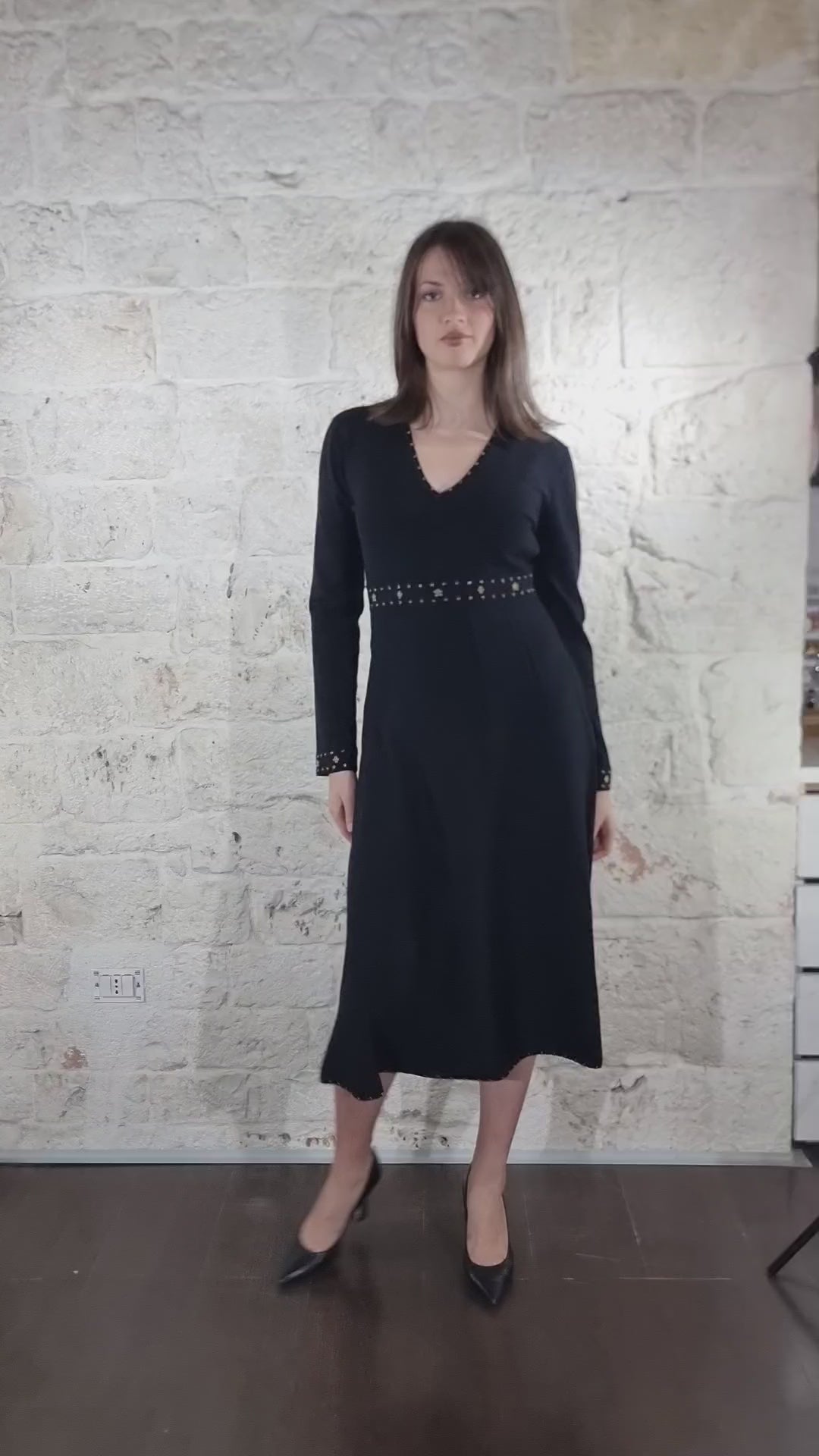 Twinset Abito midi in maglia con borchie