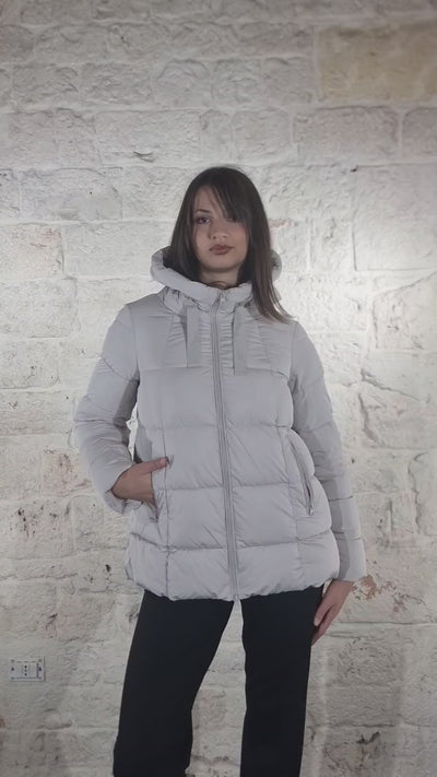 De Lamp Piumino a trapezio grigio chiaro con cappuccio GW L637