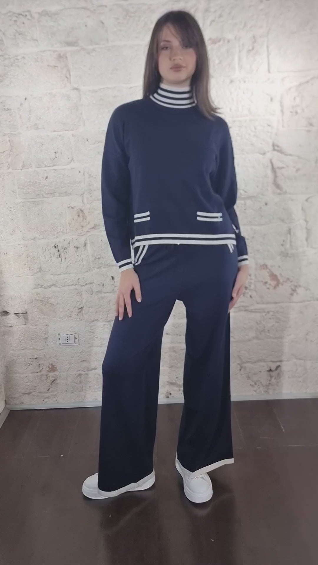 Gaudi Lupetto e pantalone in maglia con bordi a contrasto