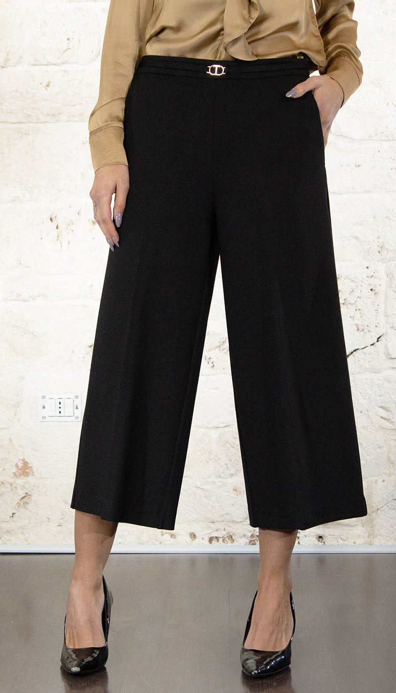 Twinset Milano Pantaloni cropped con cinturino Oval T