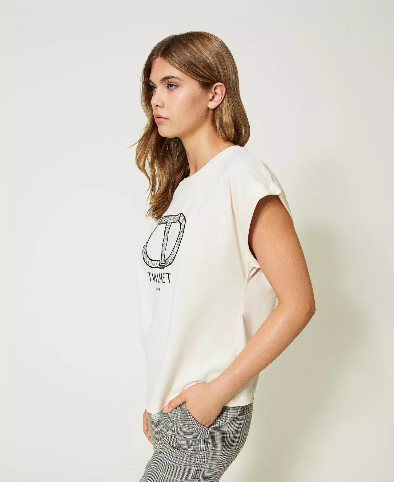 Twinset Milano T-shirt con ricamo Oval T