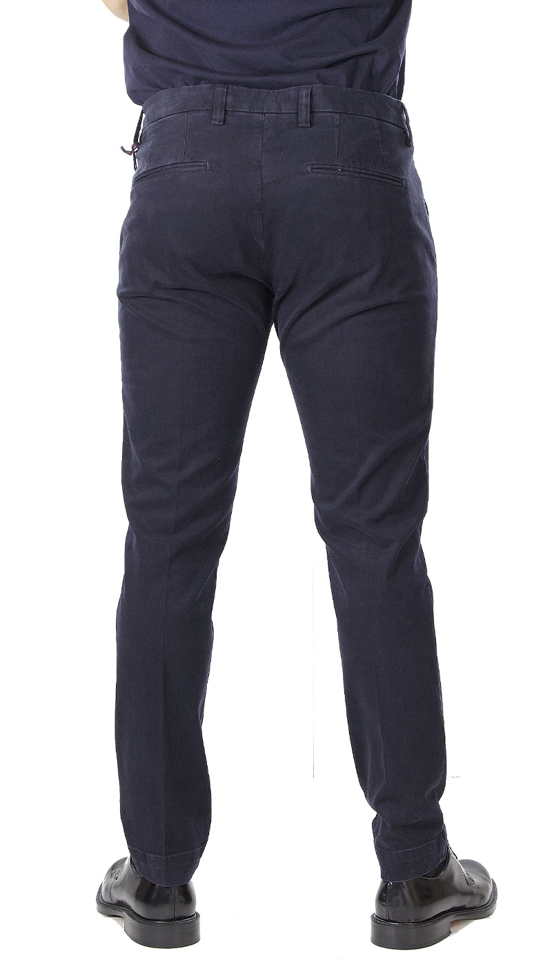 Entre Amis Collezione O'Sart Pantalone blu in raso di cotone corto con cinturino. (6654265524359)